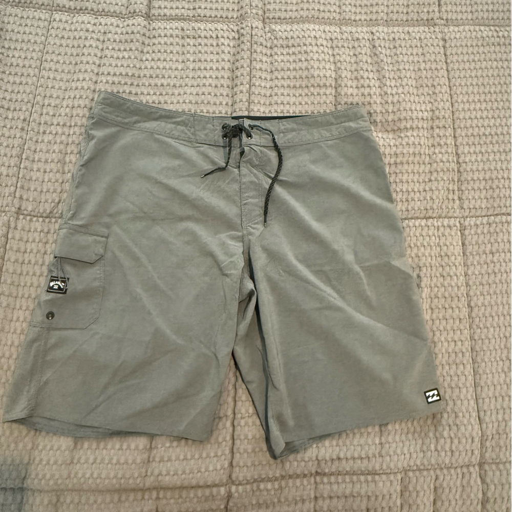 Billabong Men's Light Gray Hybrid Shorts